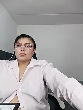 Snapshot of KathieBurning chatting on 02/18/26, 09:44 KathieBurning online show from 02/18/26, 09:44