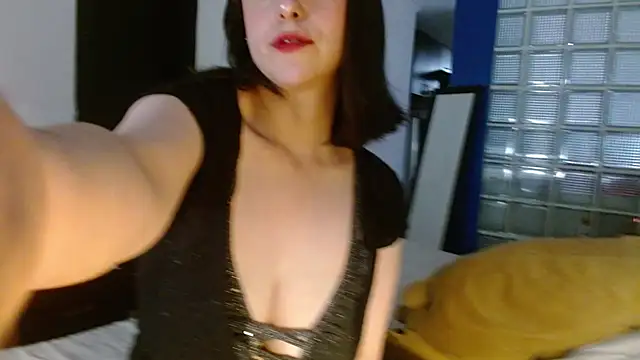 collette beaufoy  online show from 01/13/25, 04:51