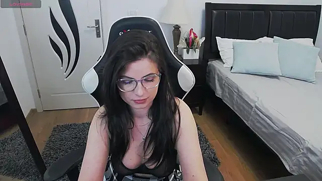 AmyPure  online show from 04/21/26, 04:30