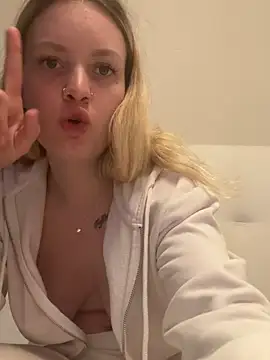 mariemelissah online show from 03/01/25, 01:29