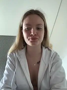 mariemelissah online show from 03/22/25, 10:28