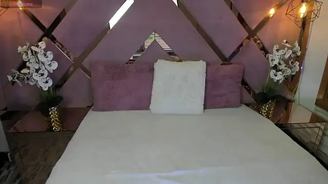 Snapshot of SHANONCLARK chatting on 02/28/25, 07:03 SHANONCLARK online show from 02/28/25, 07:03