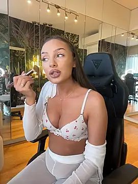 MileySin1111 online show from 02/11/26, 01:16