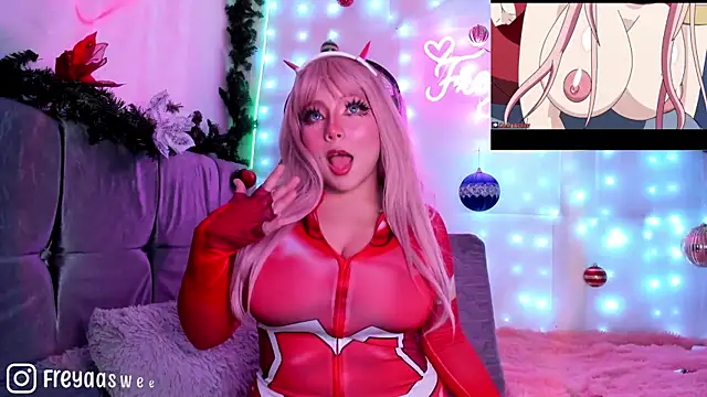 Snapshot of Sweet_freya1 chatting on 11/11/25, 04:23 Sweet freya1 online show from 11/11/25, 04:23