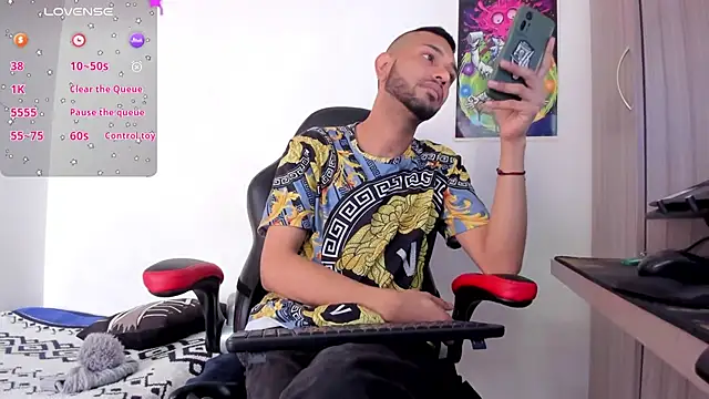 Aron Baylor online show from 09/28/25, 08:14