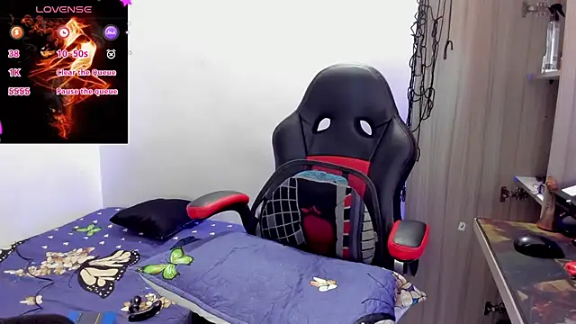 Aron Baylor online show from 10/19/25, 06:47