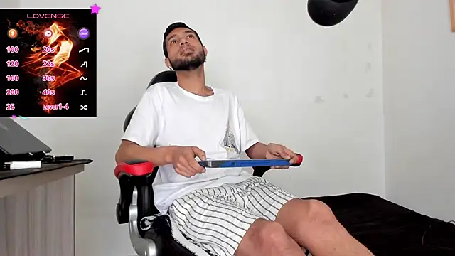 Aron Baylor online show from 11/21/25, 11:42