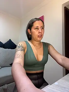 marthina thompsson online show from 03/03/25, 02:47