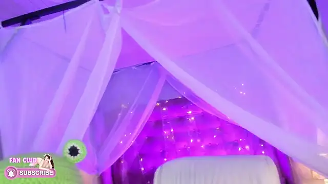 Snapshot of Ellie_Jhonson__ chatting on 02/03/25, 12:03 Ellie Jhonson   online show from 02/03/25, 12:03