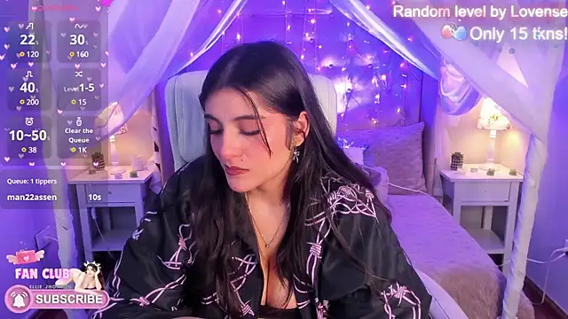 Snapshot of Ellie_Jhonson__ chatting on 02/23/25, 02:46 Ellie Jhonson   online show from 02/23/25, 02:46