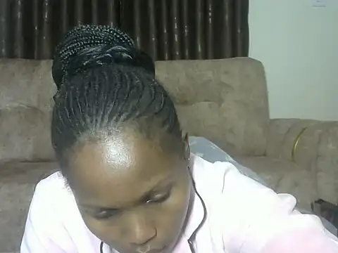 AurelAda online show from 10/10/25, 10:31