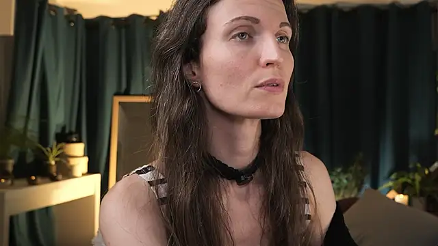 yulladao online show from 04/11/26, 04:44