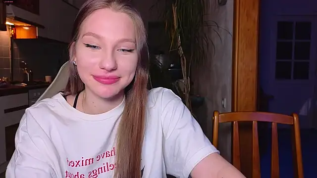 Snapshot of MiaKeler chatting on 01/24/25, 01:24 MiaKeler online show from 01/24/25, 01:24