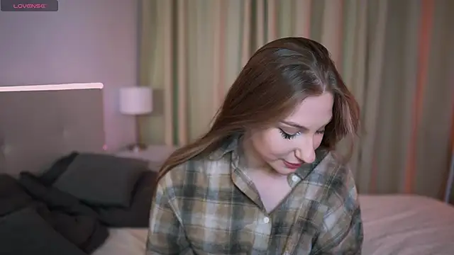 Snapshot of MiaKeler chatting on 02/27/25, 01:16 MiaKeler online show from 02/27/25, 01:16