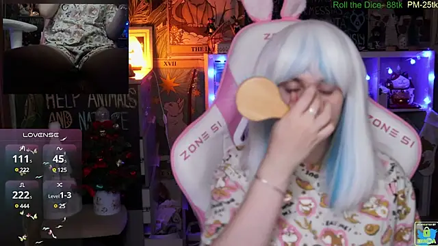 ShiroiFubuki online show from 12/12/24, 05:48