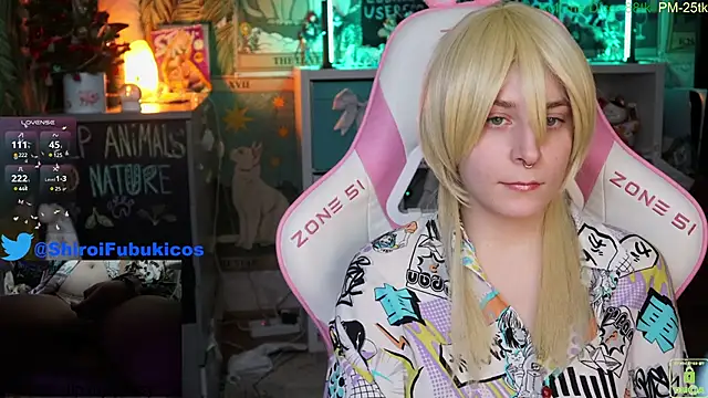 ShiroiFubuki online show from 12/23/24, 06:37