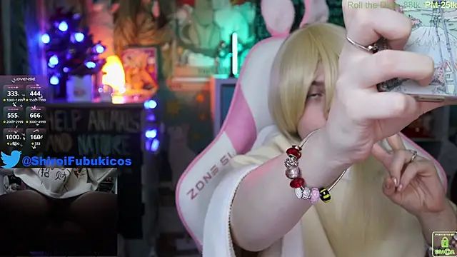 ShiroiFubuki online show from 12/24/24, 06:11