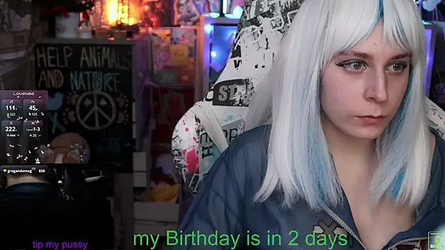 ShiroiFubuki online show from 02/18/25, 08:25