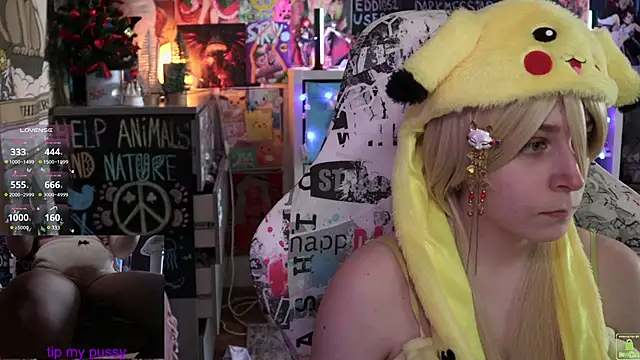 ShiroiFubuki online show from 03/05/25, 10:22