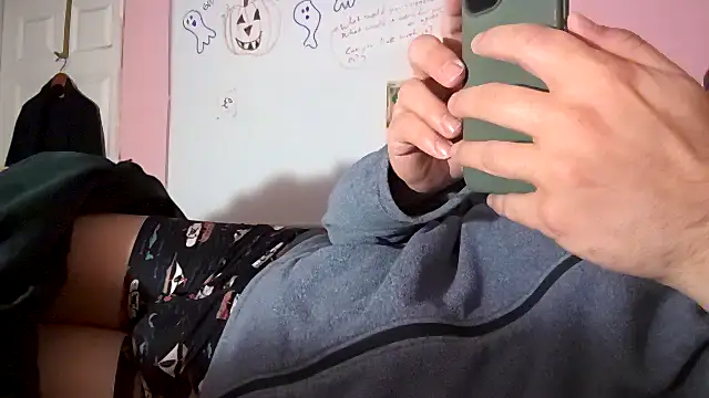 uncuthubs online show from 10/30/25, 04:25