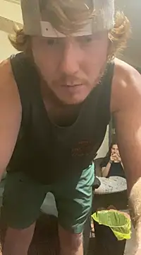 Snapshot of hottestcouplevaa chatting on 12/10/24, 09:44 hottestcouplevaa online show from 12/10/24, 09:44