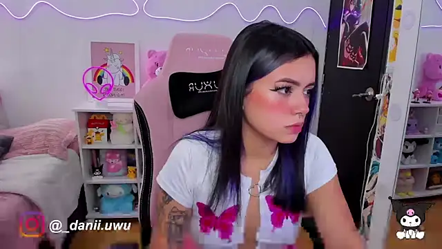 CuteDani  online show from 03/05/25, 06:01