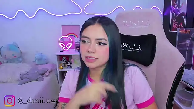 CuteDani  online show from 11/10/25, 12:31