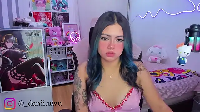 CuteDani  online show from 01/14/26, 07:14