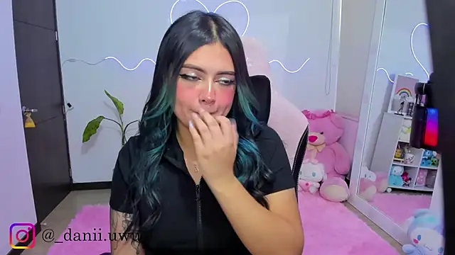 CuteDani  online show from 02/11/26, 11:59