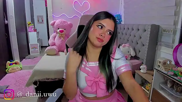 Snapshot of CuteDani_ chatting on 07/25/26, 08:34 CuteDani online show from 07/25/26, 08:34