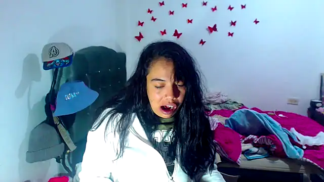 AmaraRoberts420 online show from 09/13/25, 12:32