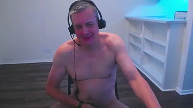 JulioMaximus online show from 11/29/25, 08:34