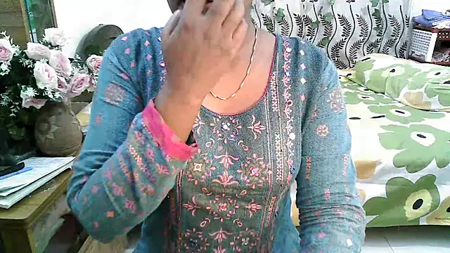 esita 1212 online show from 02/23/25, 01:53