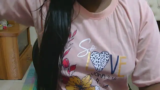 Snapshot of esita_1212 chatting on 05/04/26, 03:35 esita 1212 online show from 05/04/26, 03:35
