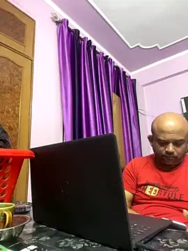 Dick 6inches online show from 10/08/25, 01:42