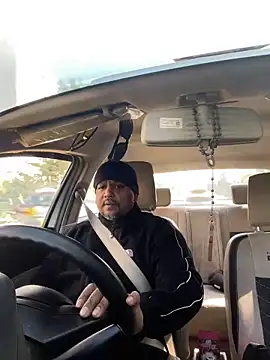 Dick 6inches online show from 02/05/26, 04:39