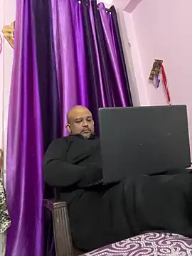 Dick 6inches online show from 02/13/26, 05:14