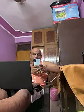 Dick 6inches online show from 05/04/26, 08:54