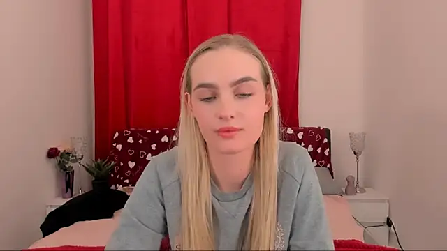 OliviaKisss online show from 03/19/25, 09:58