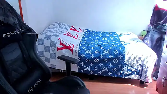 Tommy Bred online show from 10/11/25, 06:39