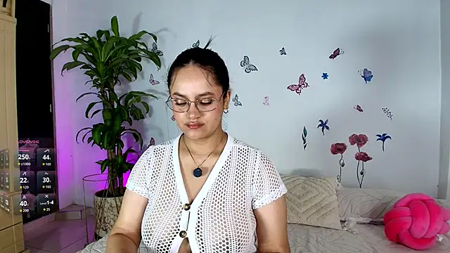 Snapshot of VICTORIABLACK_@xh chatting on 06/02/26, 10:06 VICTORIABLACK xh online show from 06/02/26, 10:06
