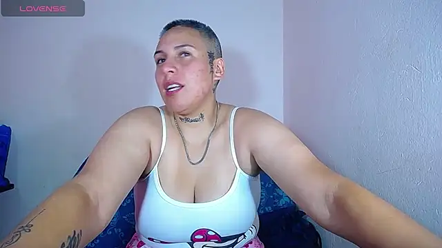 Yessi rousse online show from 01/22/25, 05:06