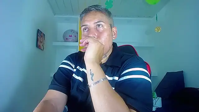 Yessi rousse online show from 03/20/25, 10:54