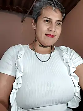 Yessi rousse online show from 06/03/26, 02:14