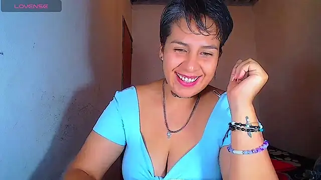 Yessi rousse online show from 07/13/26, 11:02
