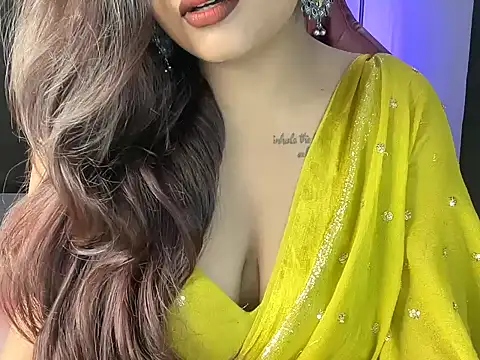 shanayaaa 1 online show from 09/17/25, 06:53