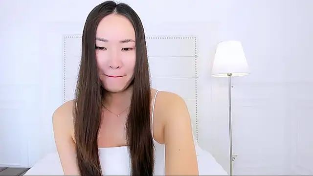 Snapshot of NaomiYuu chatting on 07/01/26, 01:40 NaomiYuu online show from 07/01/26, 01:40