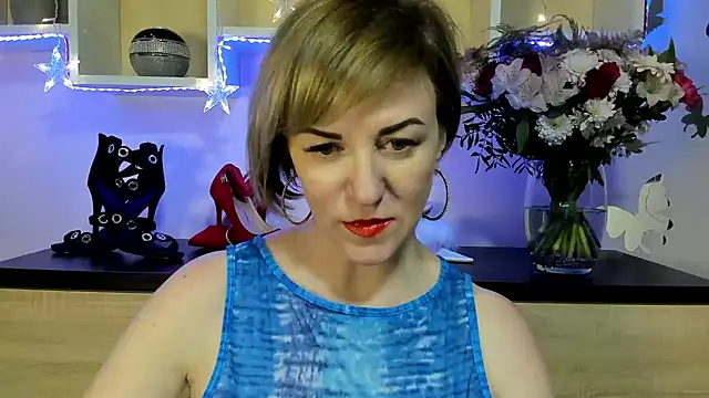 Snapshot of feliziaDesire chatting on 01/12/25, 01:05 feliziaDesire online show from 01/12/25, 01:05