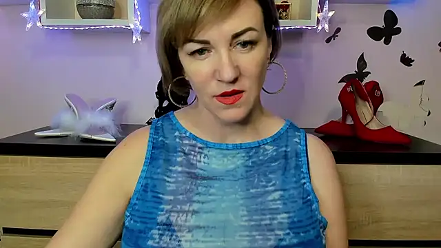 Snapshot of feliziaDesire chatting on 02/01/25, 10:05 feliziaDesire online show from 02/01/25, 10:05