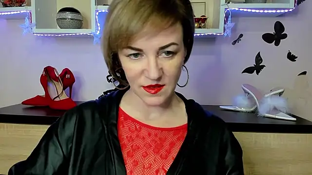 Snapshot of feliziaDesire chatting on 02/10/25, 01:55 feliziaDesire online show from 02/10/25, 01:55